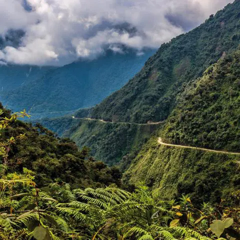 Route d’accès aux concessions minières d’IXI Capital en Bolivie